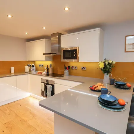 度假居 Premier, Transit & Lady Hilda Engine Shed