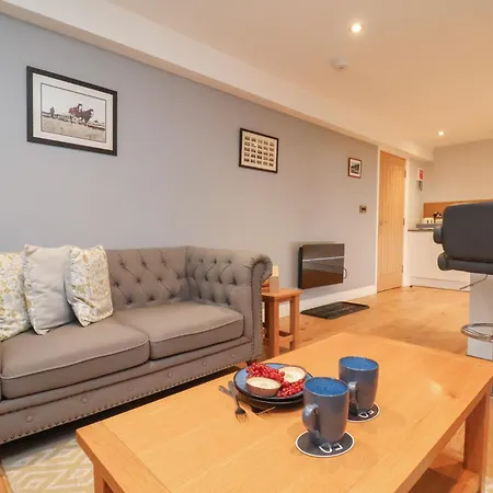 Premier, Transit & Lady Hilda Engine Shed 度假居 惠特比