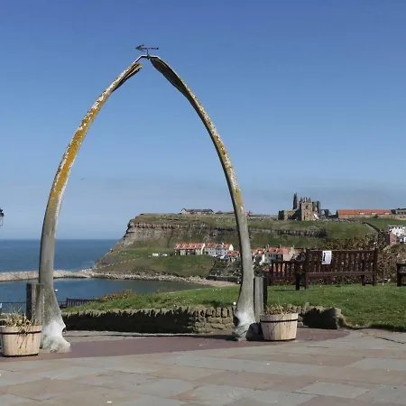 Premier, Transit & Lady Hilda Engine Shed Prázdninový dům Whitby