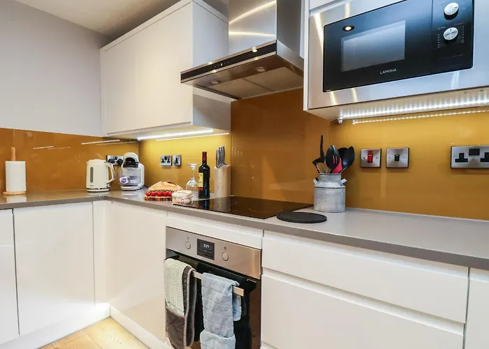 Premier, Transit & Lady Hilda Engine Shed 度假居 惠特比