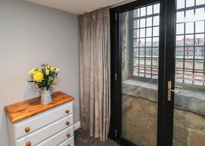 Premier, Transit & Lady Hilda Engine Shed 度假居 *