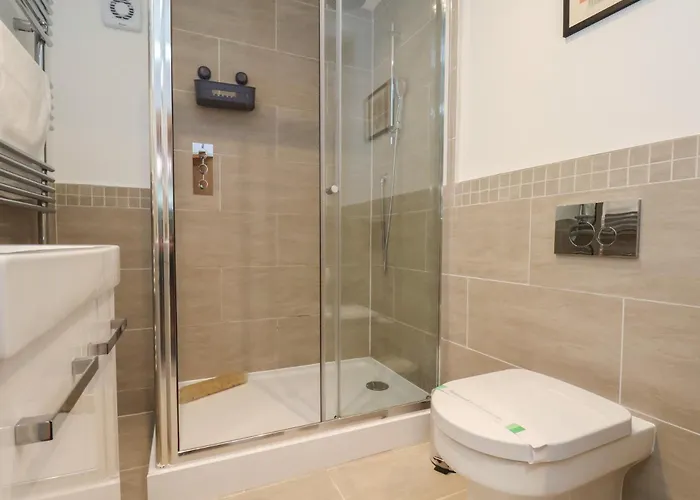 Premier, Transit & Lady Hilda Engine Shed 度假居