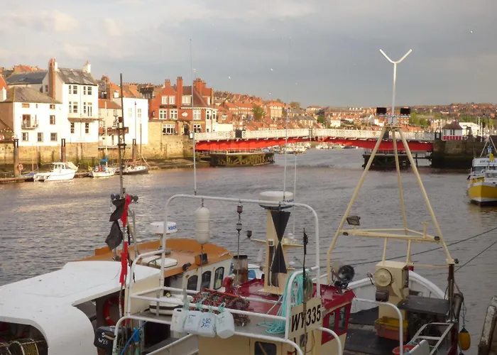 Premier, Transit & Lady Hilda Engine Shed 惠特比